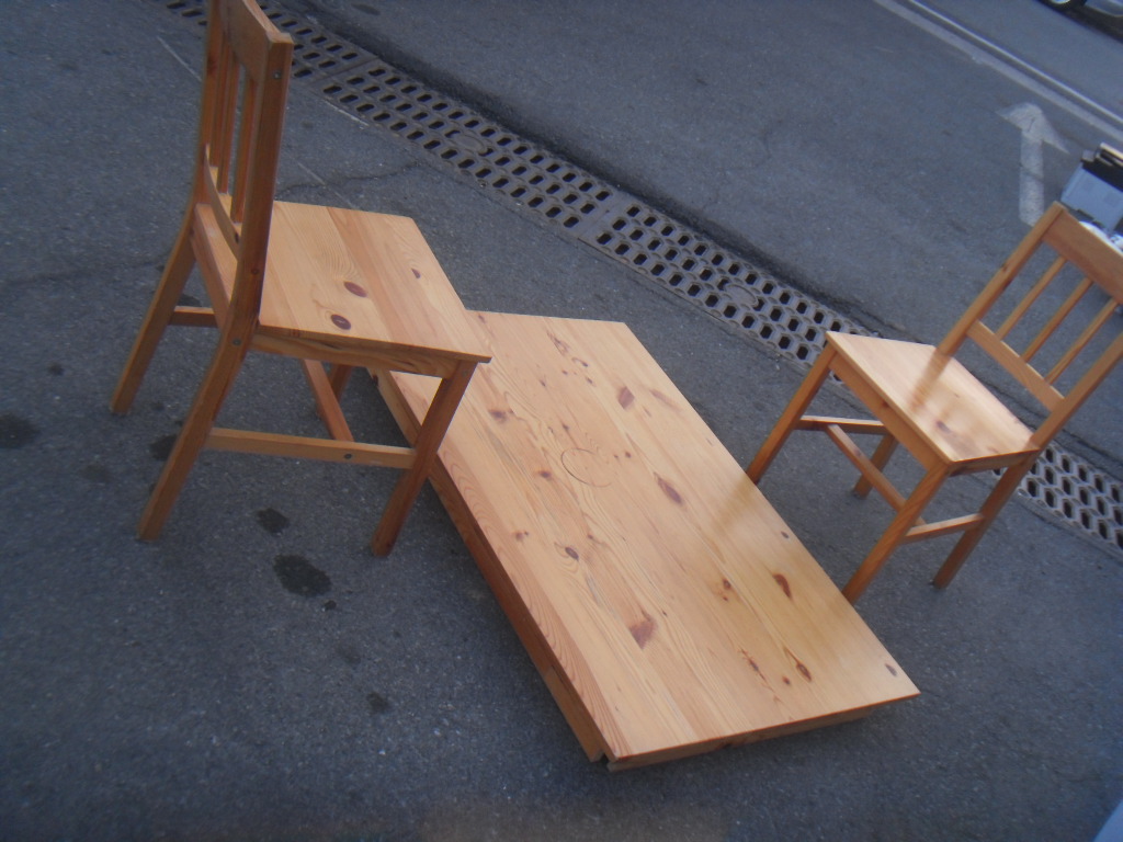 노빵 나무 식탁과 의자 3개 세트 중고 경남양산서창
